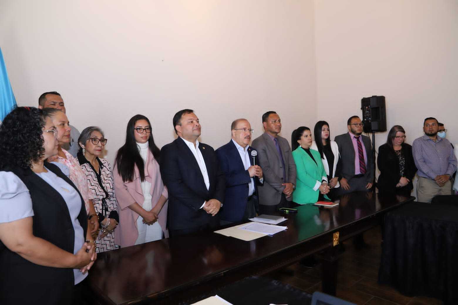 Vicepresidente Hugo Noé Pino hace un llamado al fiscal general para que se resuelva la problemática del MP